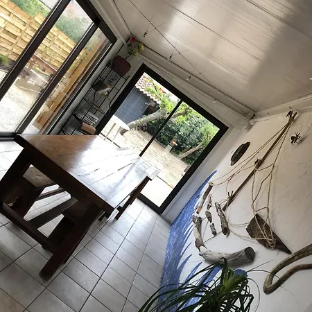 La De בית נופש ביסקארוס-פלאז'