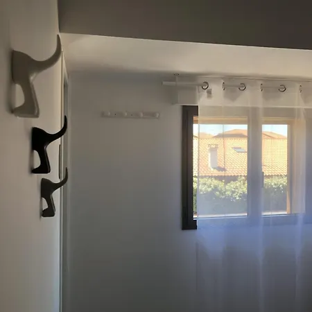 La De *
